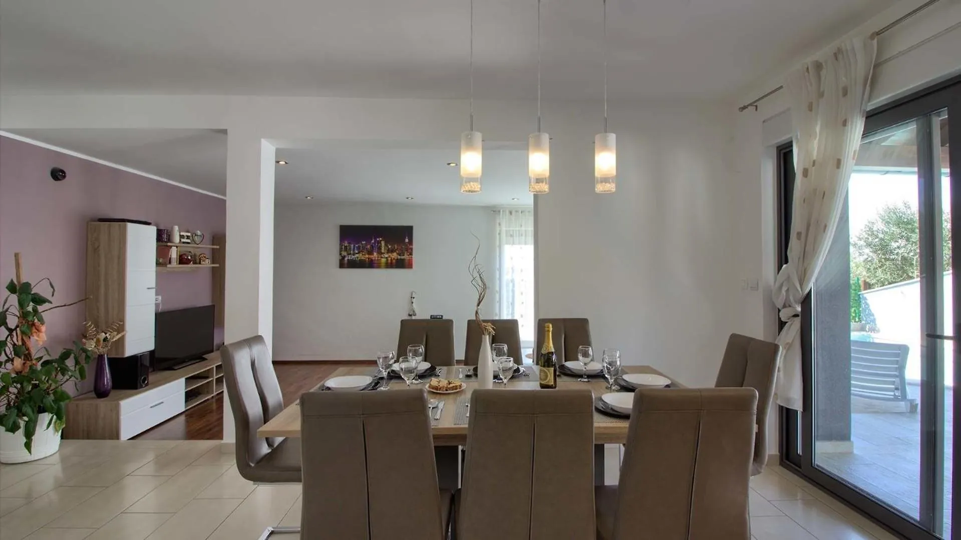 Ferienhaus Mit Privatpool Fuer 7 Personen Ca 130 Qm In Pula, Istrien Istrische Riviera 0*, Pula