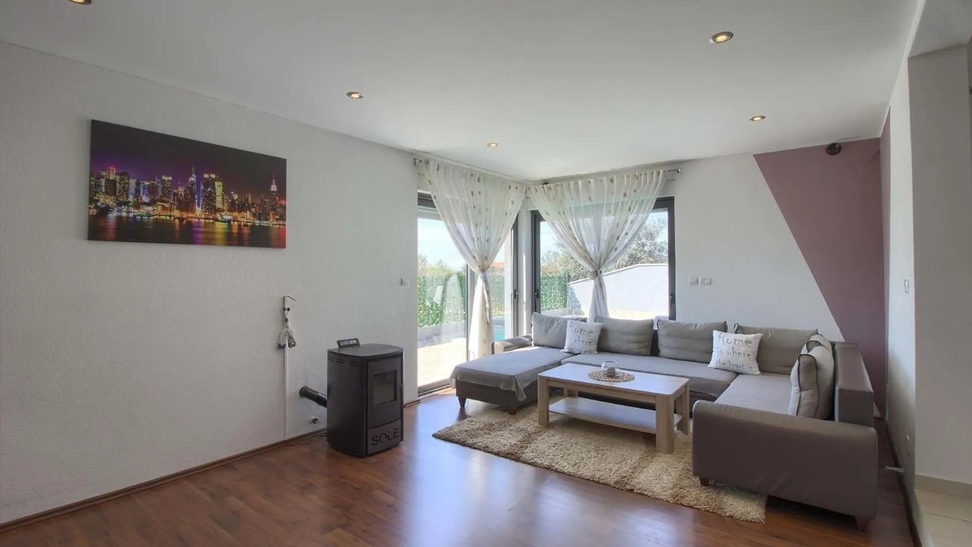 Ferienhaus Mit Privatpool Fuer 7 Personen Ca 130 Qm In Pula, Istrien Istrische Riviera