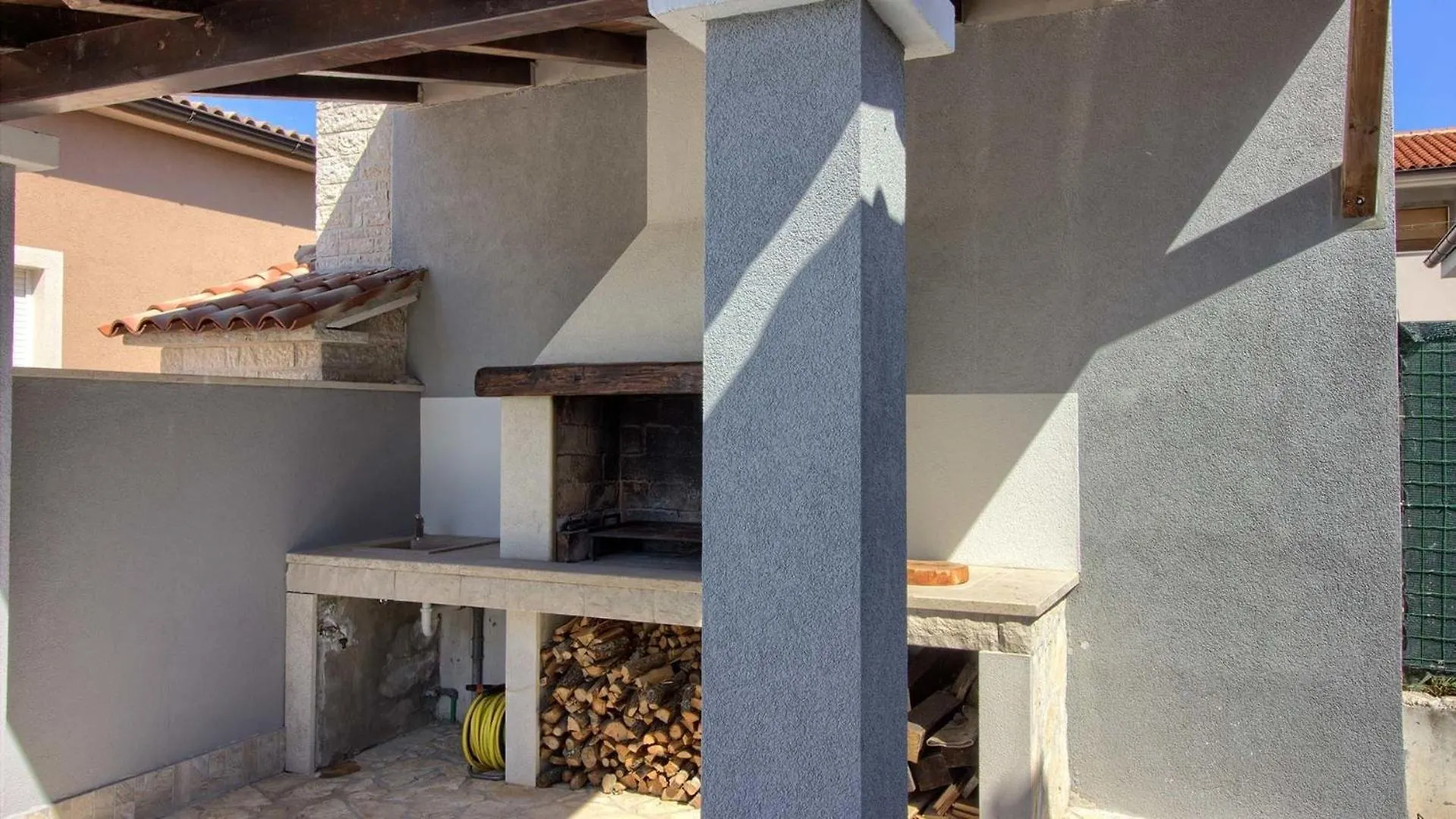 Ferienhaus Mit Privatpool Fuer 7 Personen Ca 130 Qm In Pula, Istrien Istrische Riviera Croatia