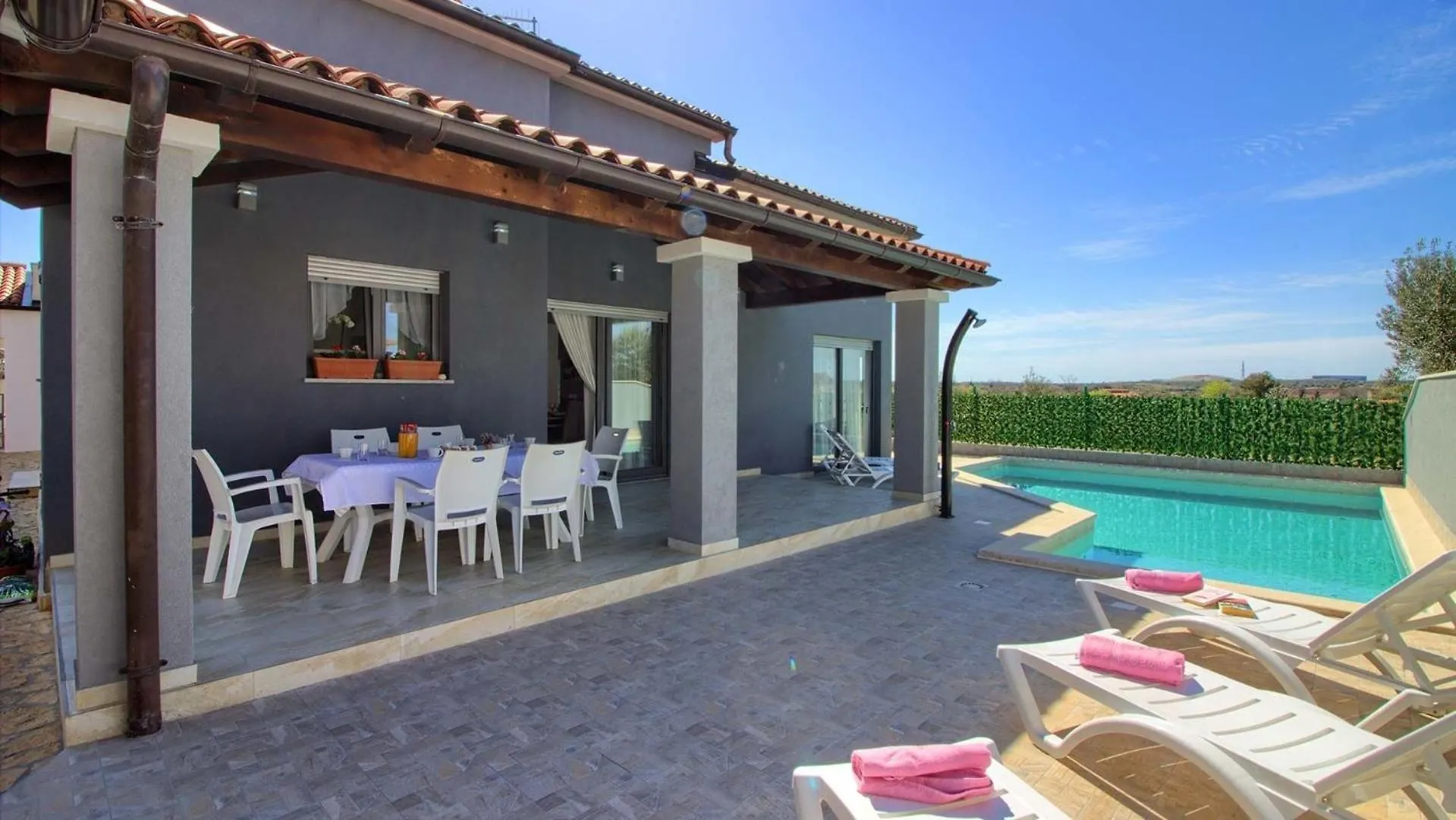 Ferienhaus Mit Privatpool Fuer 7 Personen Ca 130 Qm In Pula, Istrien Istrische Riviera Holiday home Pula