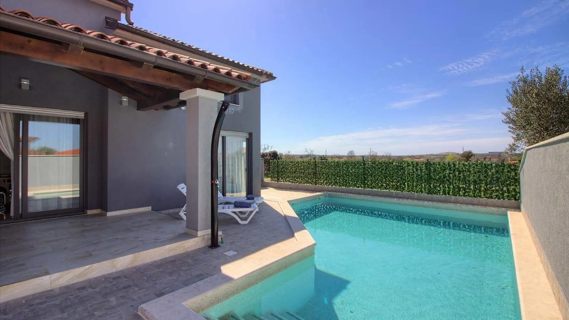 Ferienhaus Mit Privatpool Fuer 7 Personen Ca 130 Qm In Pula, Istrien Istrische Riviera Pula